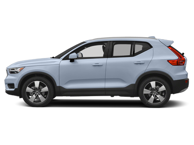 2021 Volvo XC40 Momentum