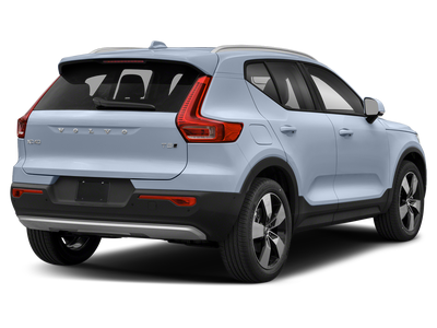 2021 Volvo XC40 Momentum