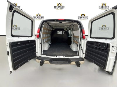 2025 Chevrolet Express Cargo WT