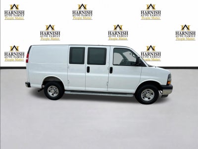 2025 Chevrolet Express Cargo WT