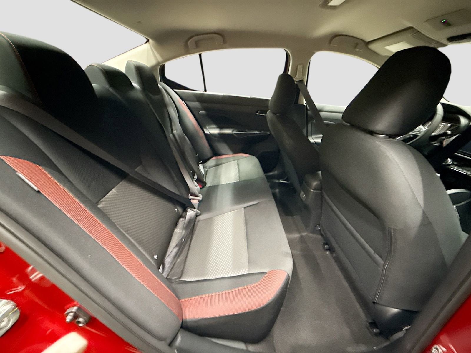 2025 Nissan Versa 1.6 SR