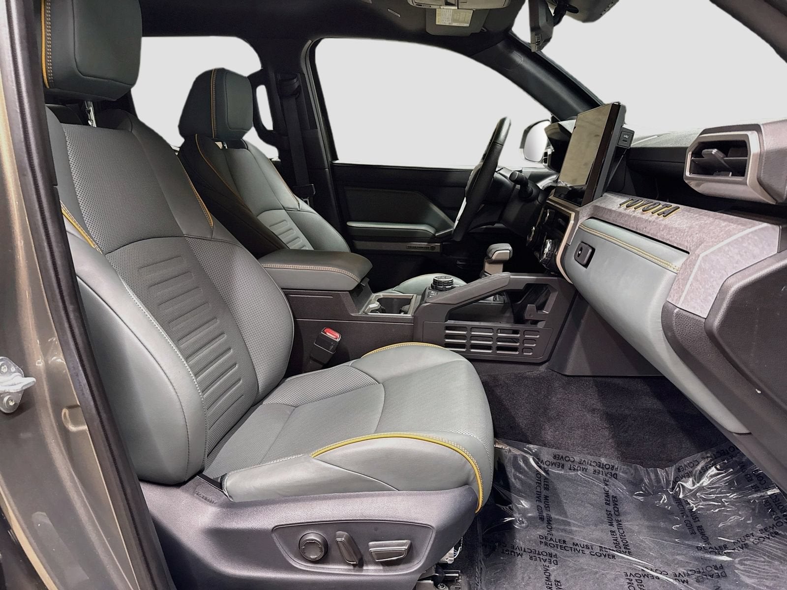 2025 Toyota Tacoma Hybrid Trailhunter