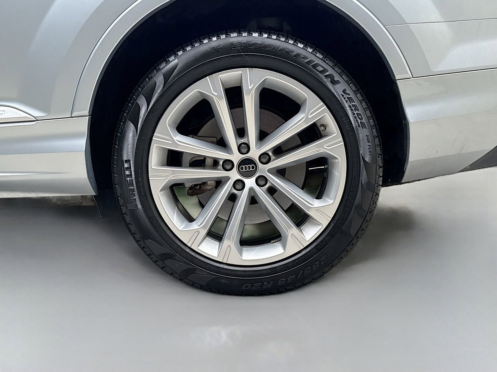 2025 Audi Q7 Premium Plus