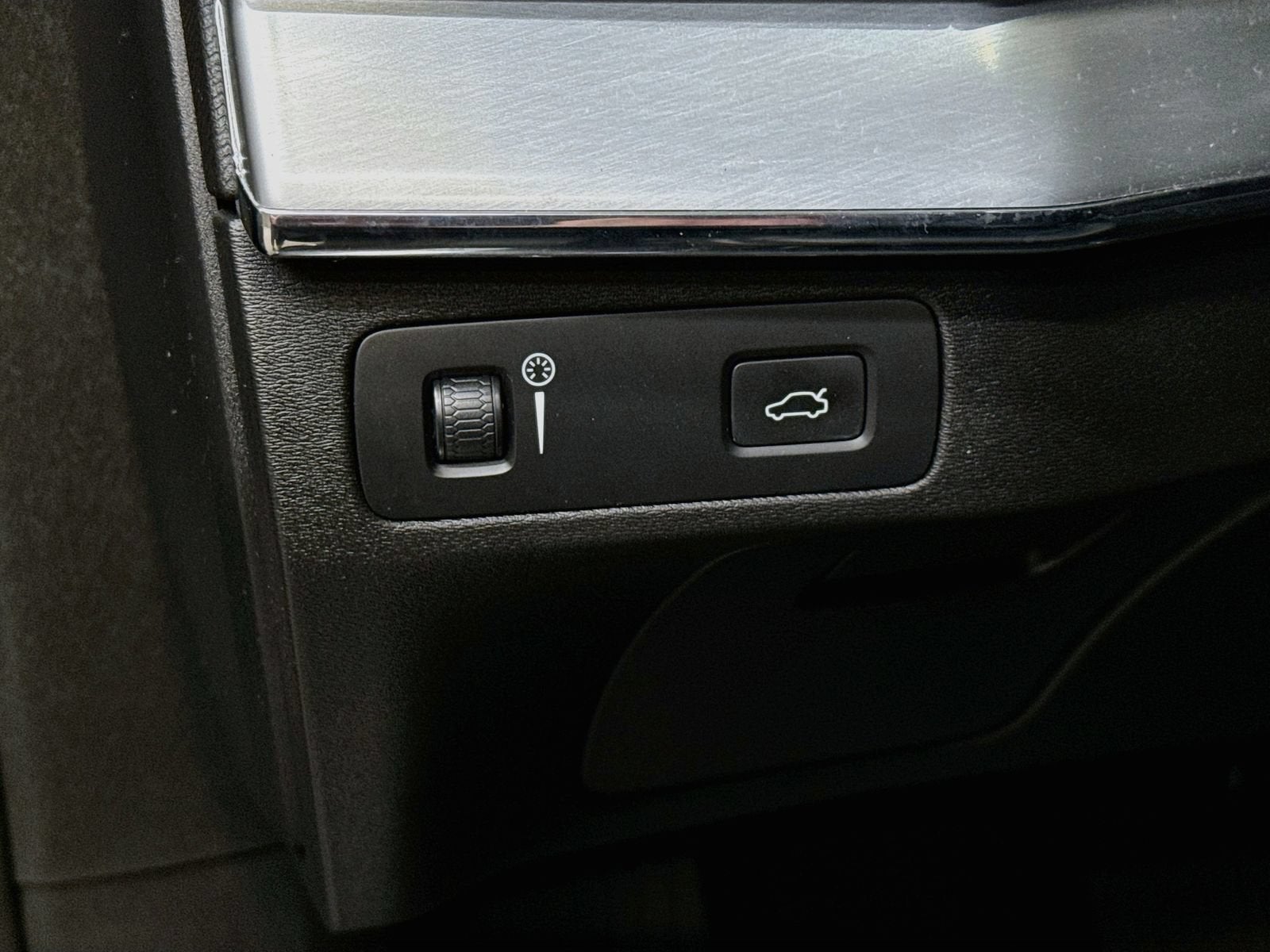 2018 Volvo XC90 T5 Momentum