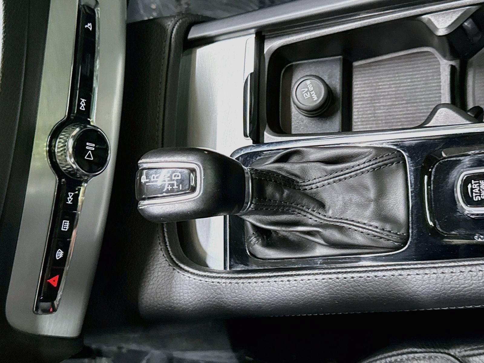 2018 Volvo XC90 T5 Momentum