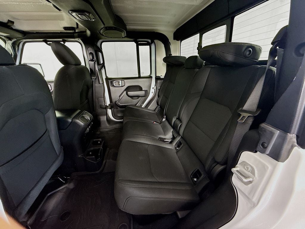2022 Jeep Gladiator Willys