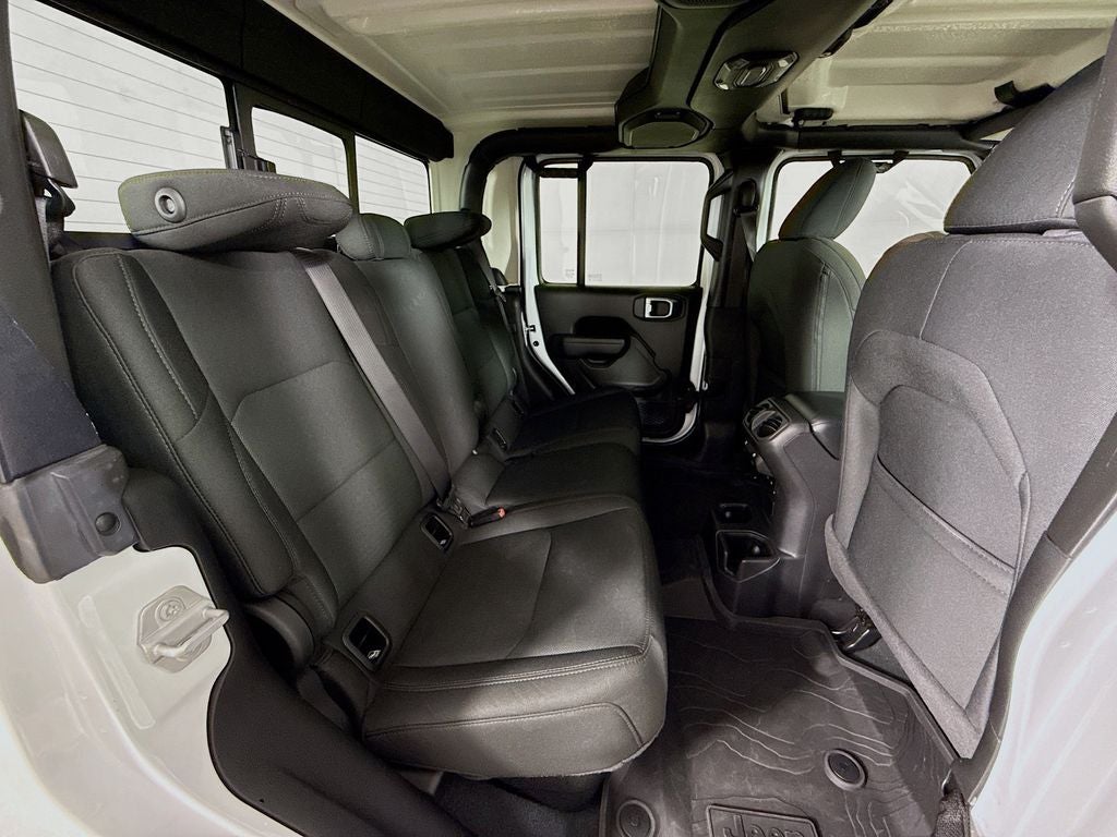 2022 Jeep Gladiator Willys