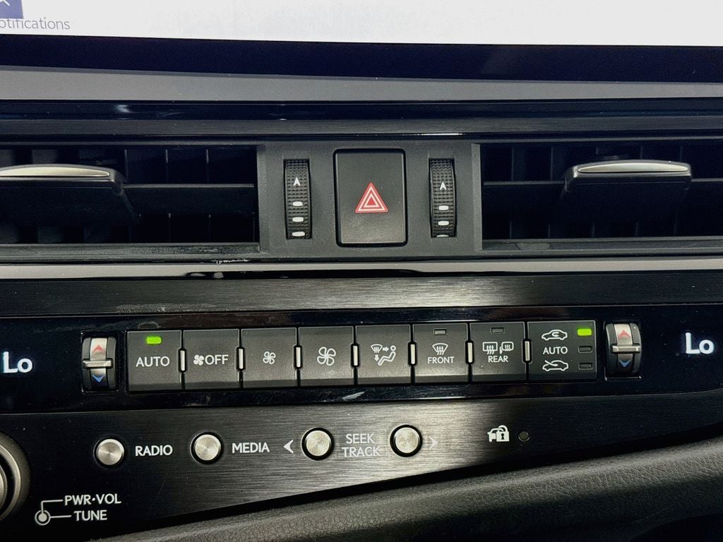 2024 Lexus ES 300h