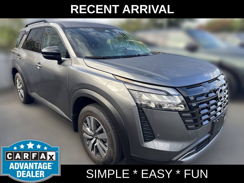 2026 Nissan Pathfinder SL
