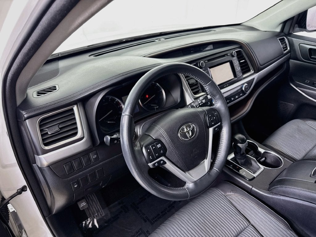 2015 Toyota Highlander LE Plus V6
