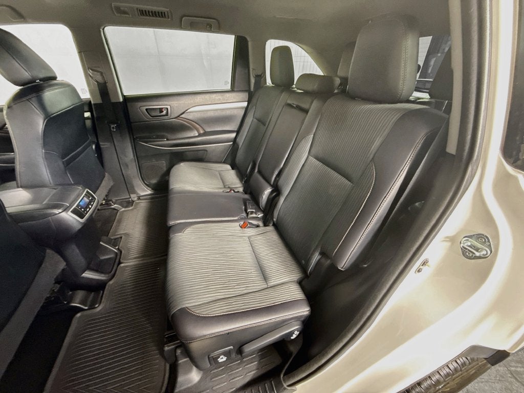 2015 Toyota Highlander LE Plus V6