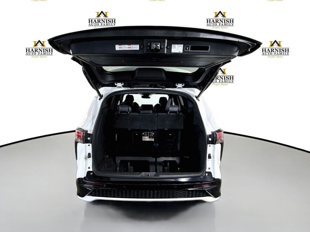 2021 Toyota Sienna XSE 7 Passenger