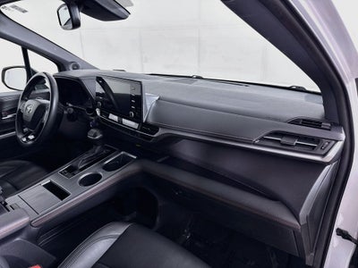 2021 Toyota Sienna XSE 7 Passenger