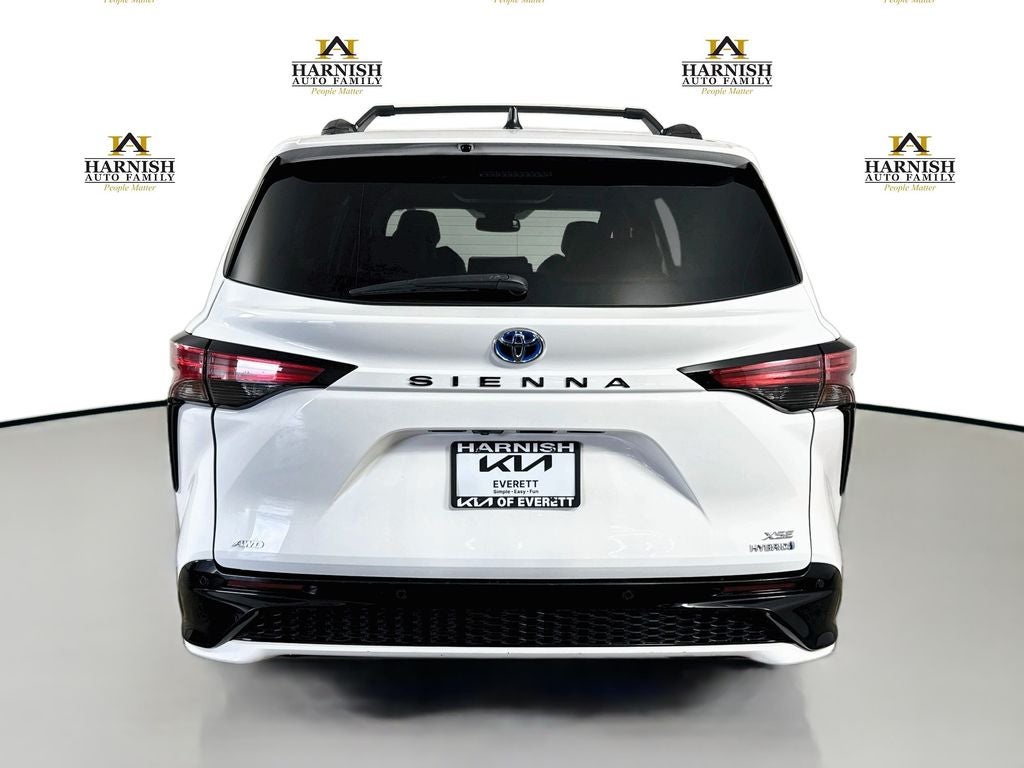 2021 Toyota Sienna XSE 7 Passenger