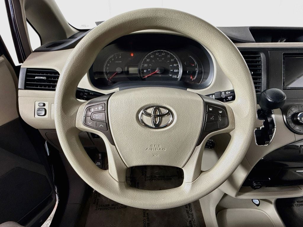 2011 Toyota Sienna LE