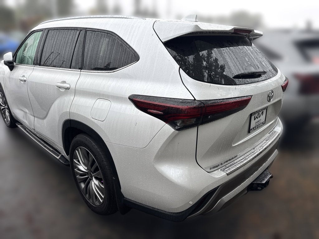2024 Toyota Highlander Platinum