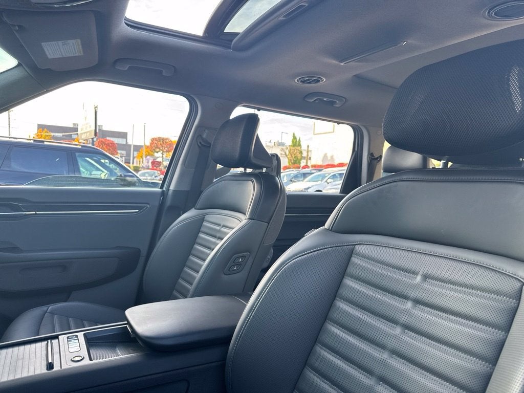 2024 Kia EV9 Land