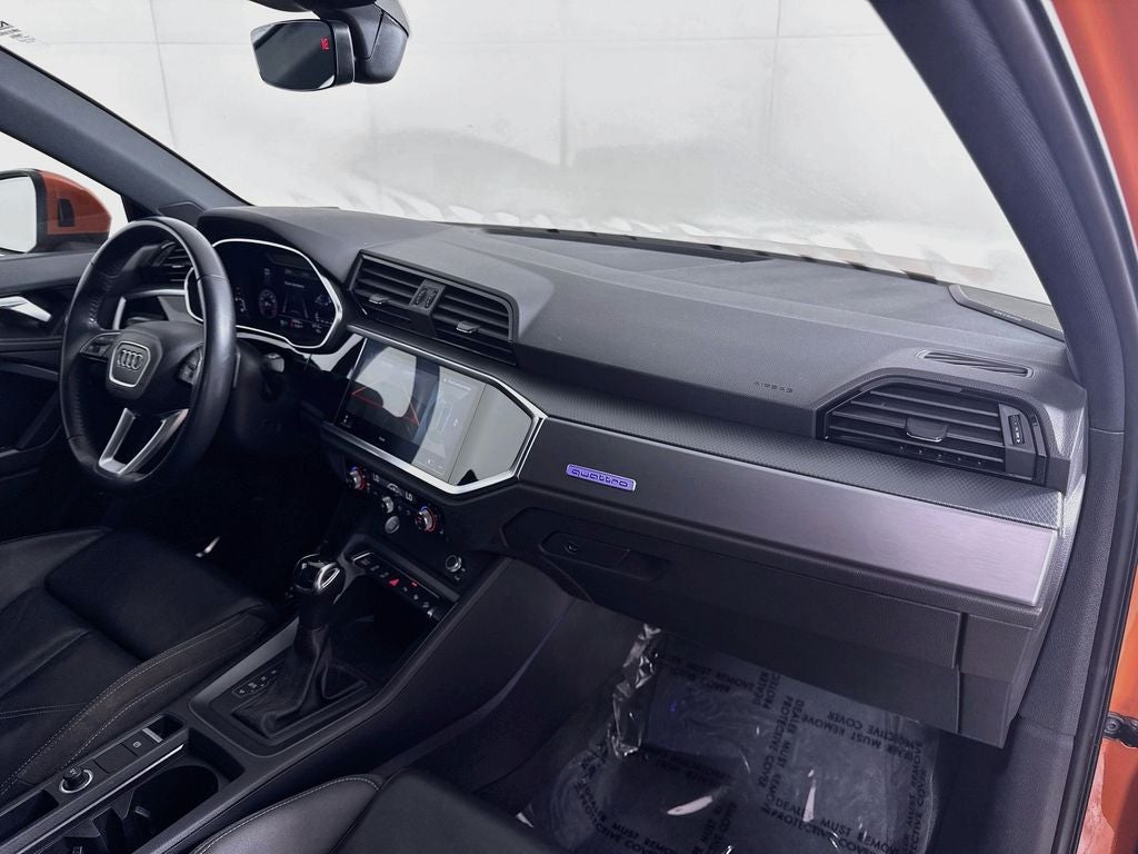 2019 Audi Q3 2.0T Prestige S line quattro