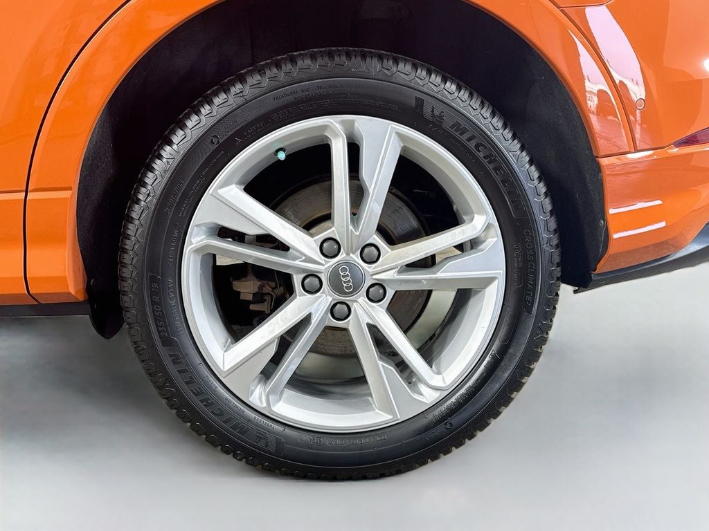 2019 Audi Q3 2.0T Prestige S line quattro
