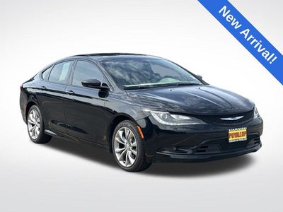 2015 Chrysler 200 S