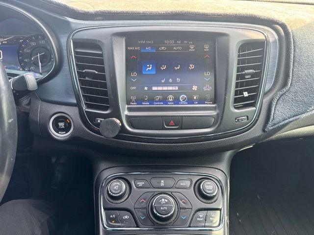 2015 Chrysler 200 S