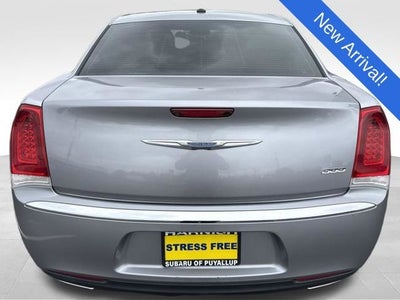 2017 Chrysler 300 Limited