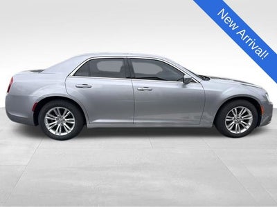 2017 Chrysler 300 Limited