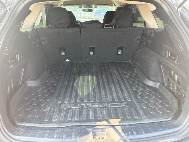 2022 Subaru Outback 2.5i
