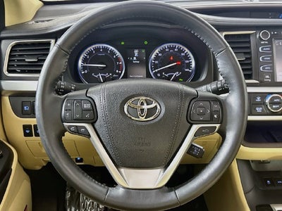 2016 Toyota Highlander Limited Platinum V6