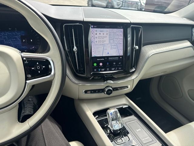 2023 Volvo XC60 B6 Ultimate Dark Theme