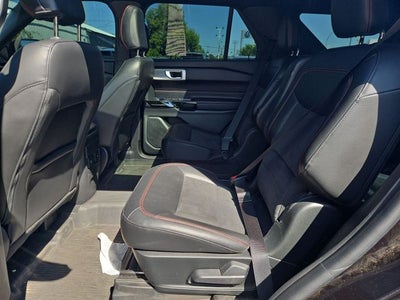 2022 Ford Explorer ST-Line