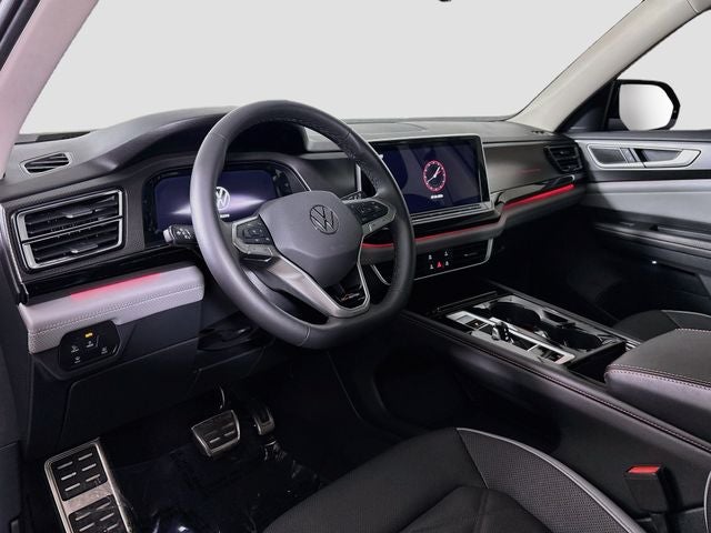 2024 Volkswagen Atlas 2.0T Peak Edition SE w/Technology