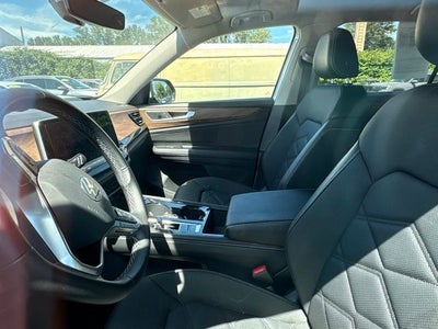 2024 Volkswagen Atlas 2.0T SE w/Technology