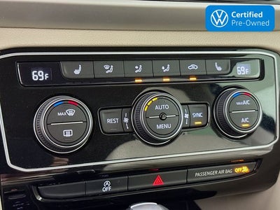 2022 Volkswagen Atlas 3.6L V6 SE w/Technology