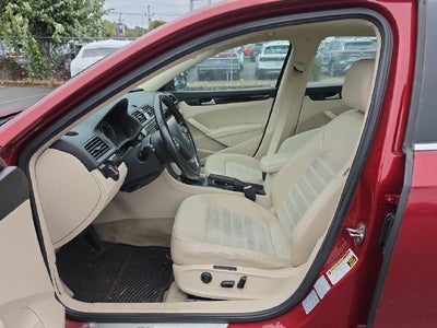 2015 Volkswagen Passat SEL Premium
