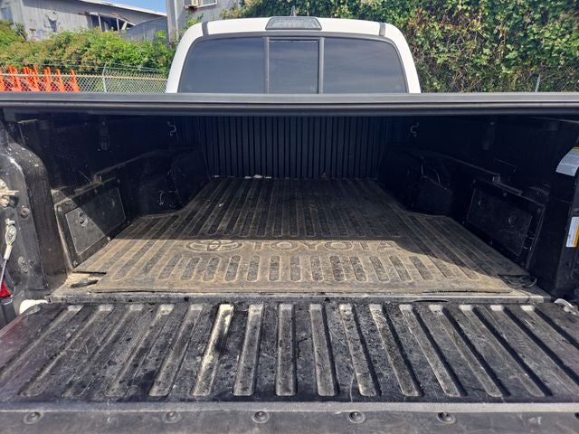 2016 Toyota Tacoma SR V6