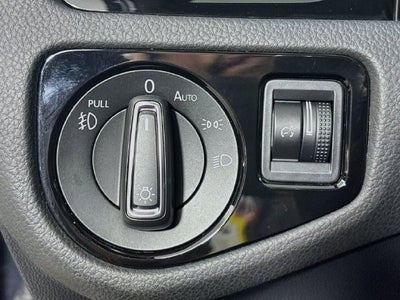 2019 Volkswagen Golf GTI 2.0T SE