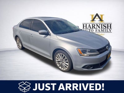2014 Volkswagen Jetta 2.0L TDI w/Premium/Navigation