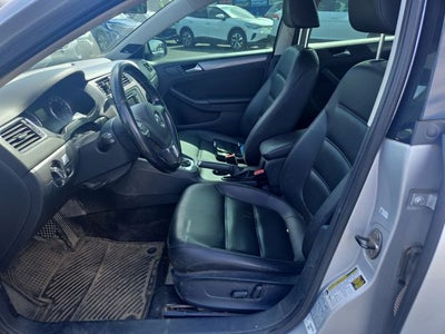 2014 Volkswagen Jetta 2.0L TDI w/Premium/Navigation
