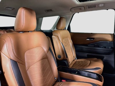 2023 Nissan Pathfinder Platinum