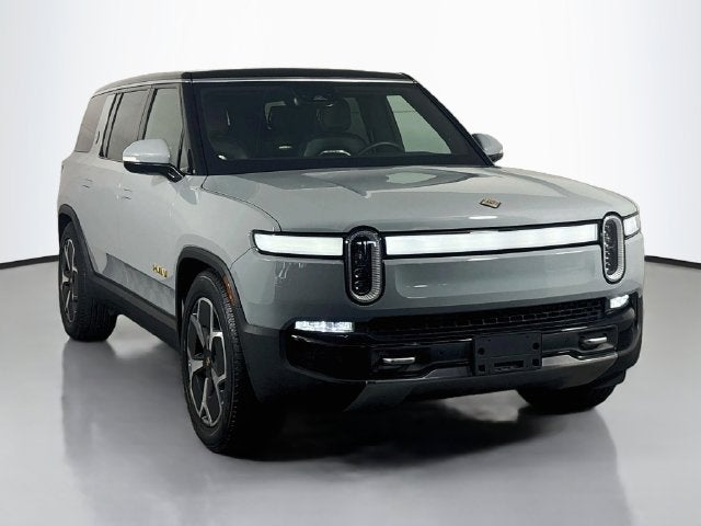2024 Rivian R1S Adventure