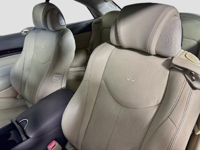 2014 INFINITI Q60 Base