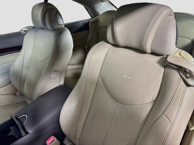 2014 INFINITI Q60 Base