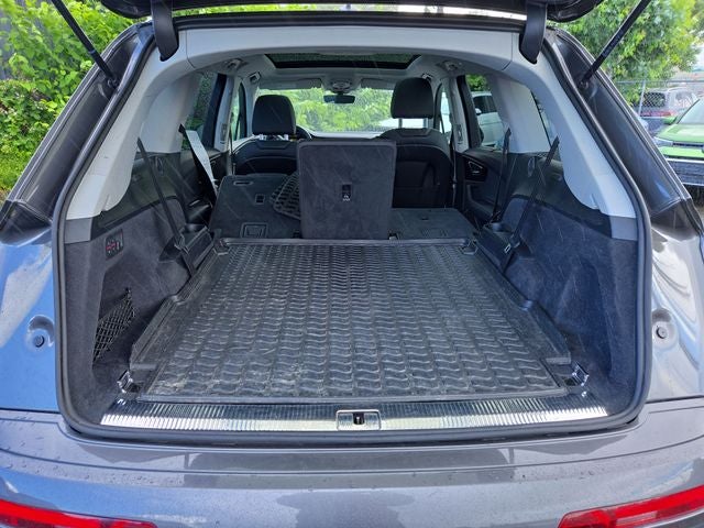 2022 Audi Q7 45 Premium Plus quattro