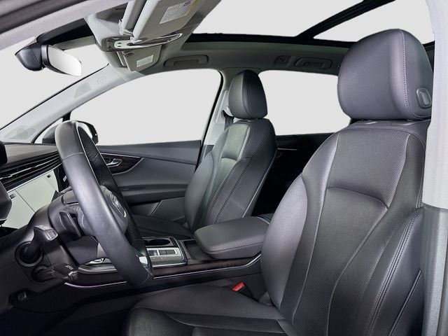 2022 Audi Q7 45 Premium Plus quattro