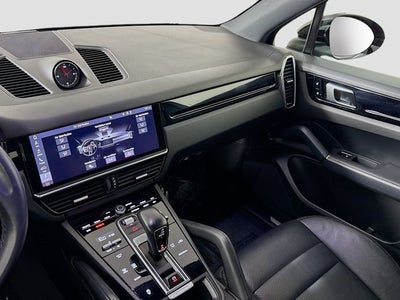 2020 Porsche Cayenne Base
