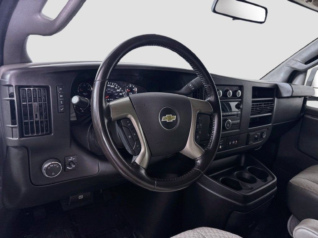 2017 Chevrolet Express Passenger 3500 LT