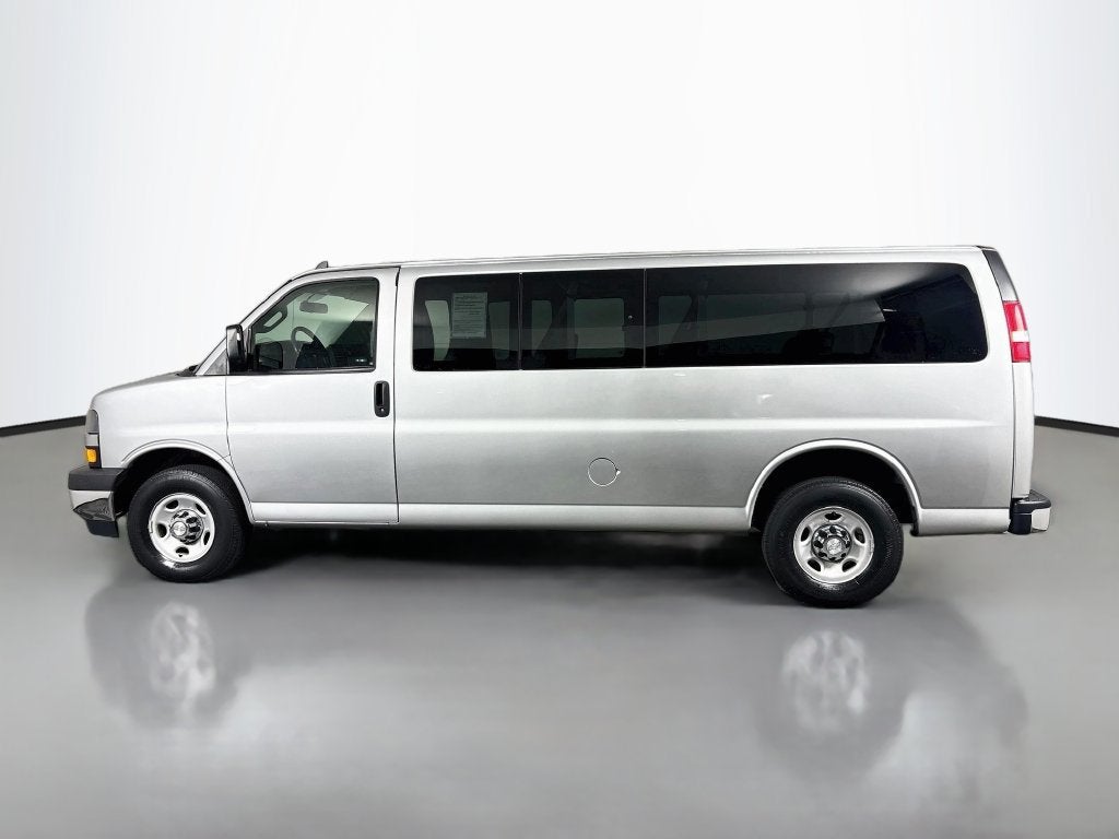 2017 Chevrolet Express Passenger 3500 LT