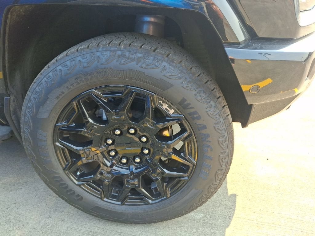 2025 GMC HUMMER EV SUV 2X