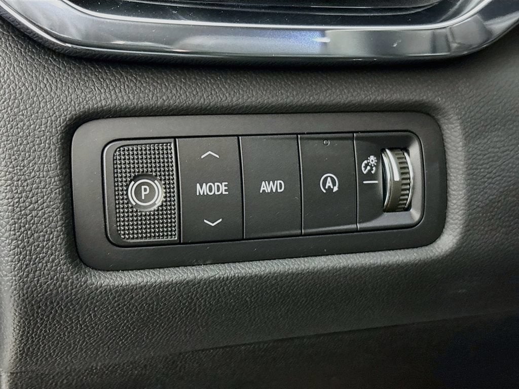 2027 GMC Acadia Elevation